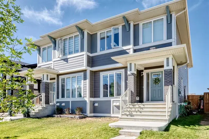 76 Magnolia Grove SE, Calgary — main listing photo