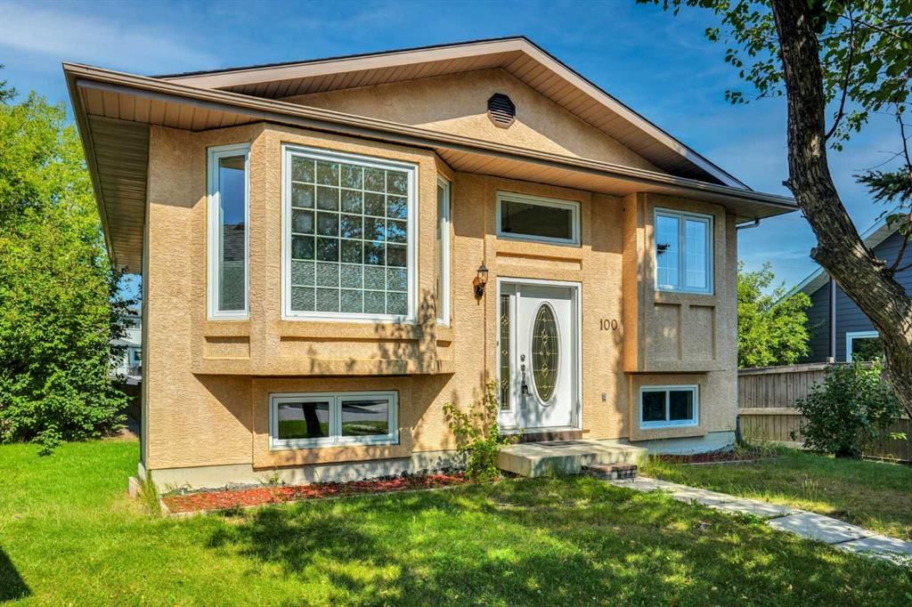 100 Shawbrooke Circle SW, Calgary — main listing photo