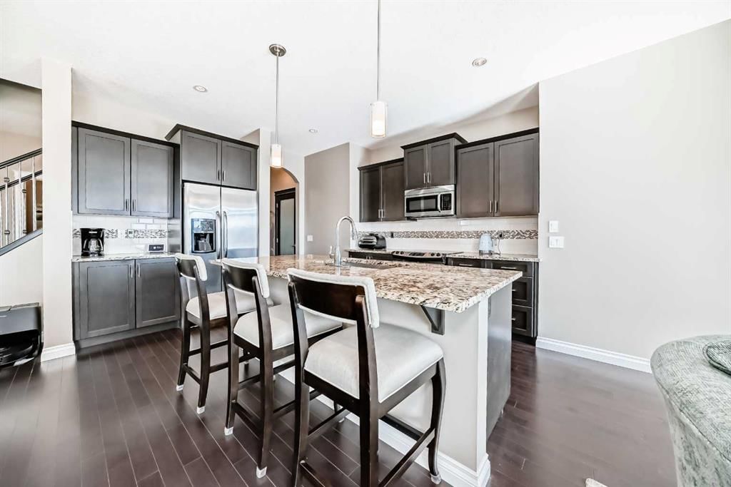 46 Nolanfield Road NW, Calgary — photo 5 of 40