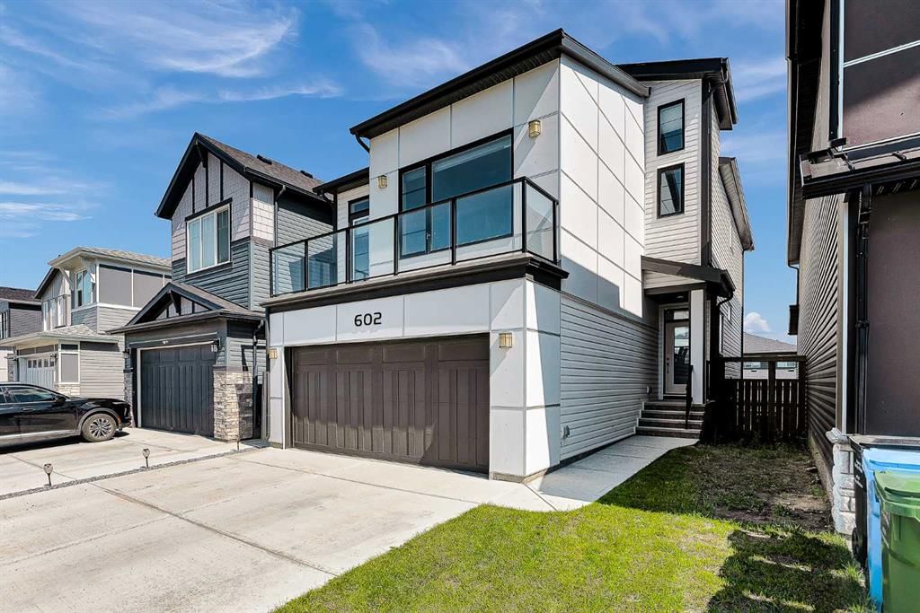 602 Creekstone Circle SW, Calgary — main listing photo