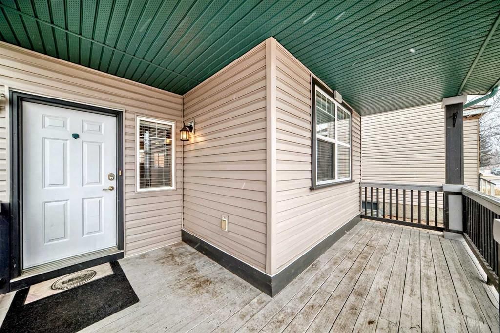 31 Coventry Road NE, Calgary — photo 2 of 47