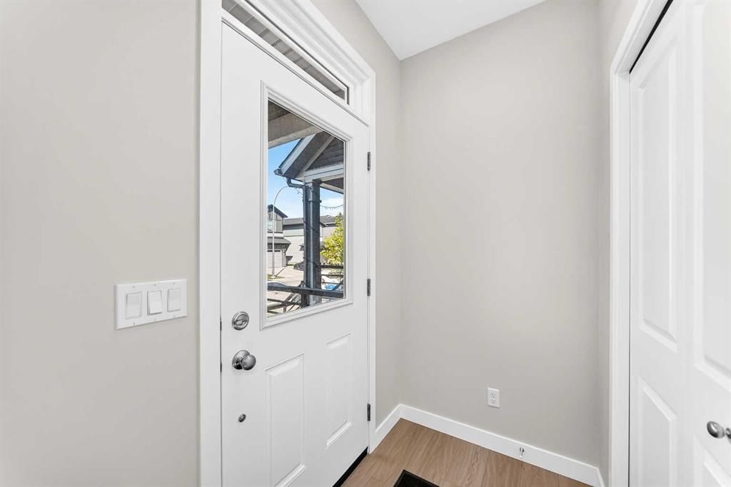 619 Savanna Crescent NE, Calgary — photo 3 of 47