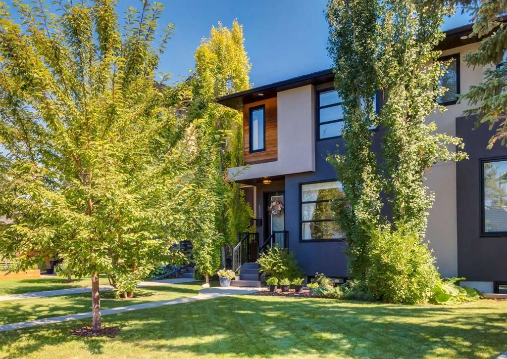 4624 83 Street NW, Calgary — main listing photo