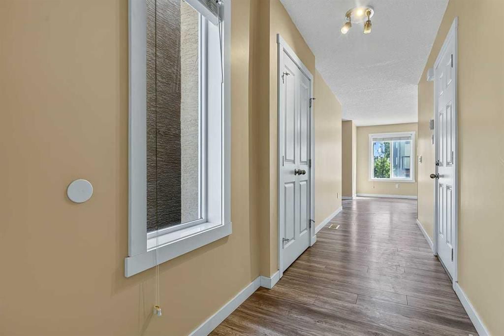 60 Covecreek Mews NE, Calgary — photo 5 of 45