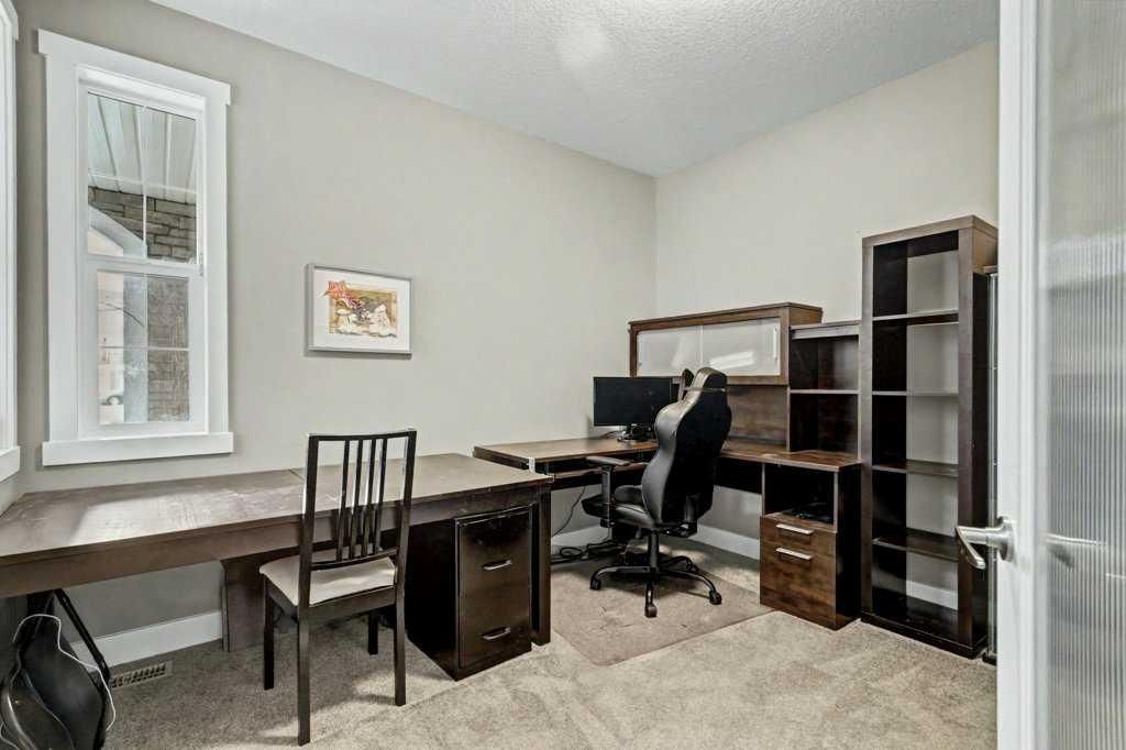 15 Sundown Way, Cochrane — photo 4 of 42