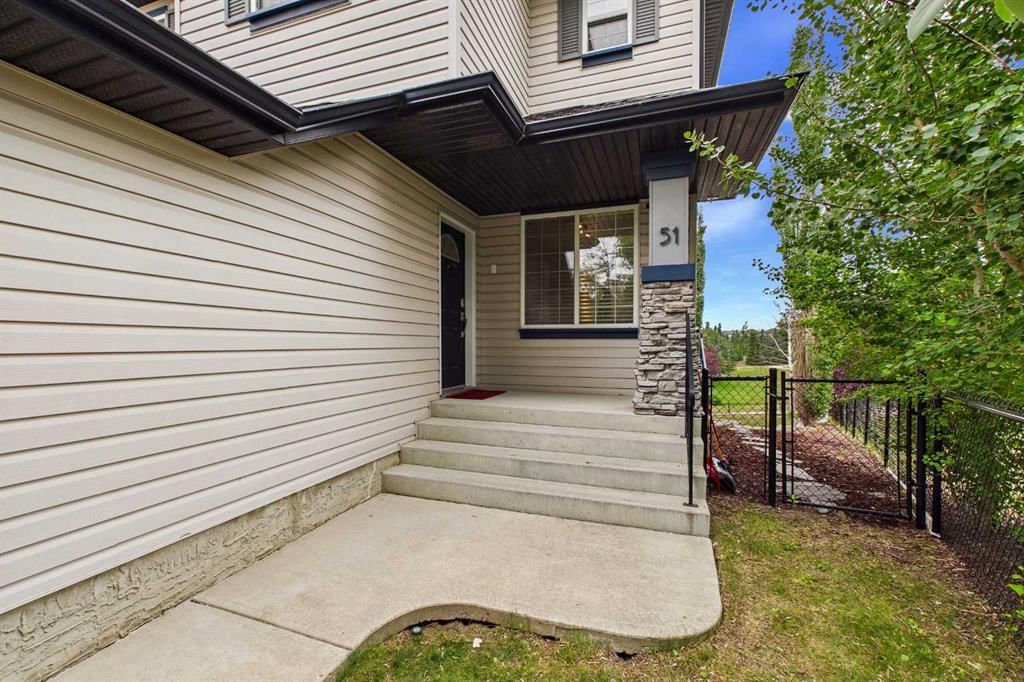 51 Panamount Heights NW, Calgary — photo 5 of 50