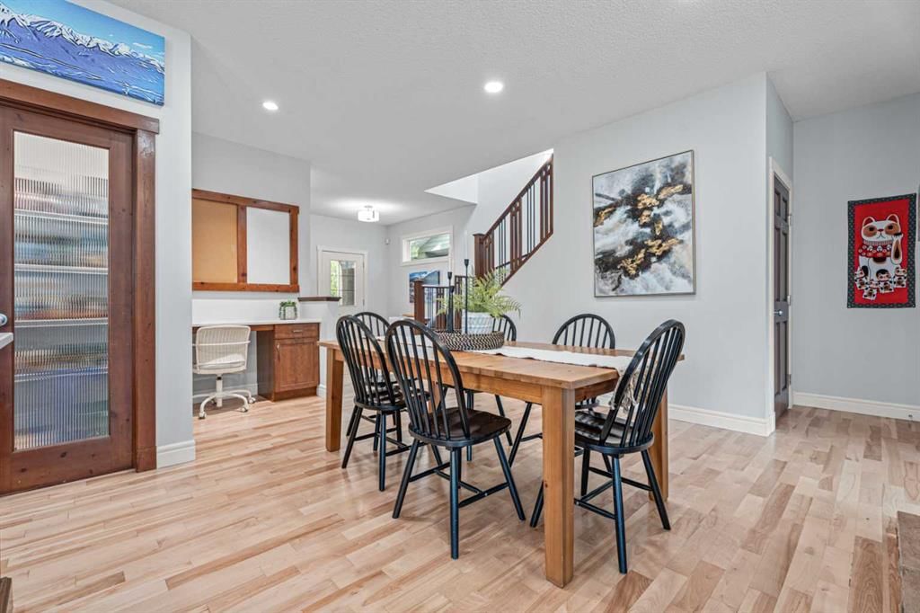 295 Aspen Hills Close SW, Calgary — photo 5 of 50