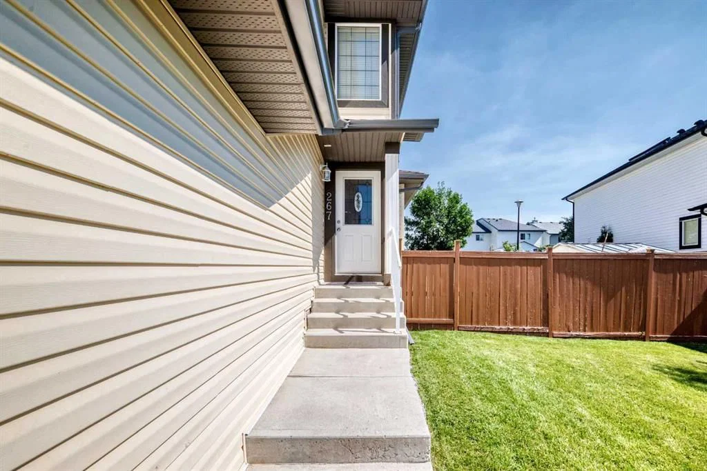 267 Taravista Street NE, Calgary — photo 2 of 50