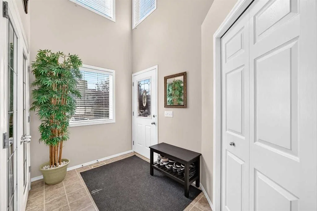 267 Taravista Street NE, Calgary — photo 3 of 50