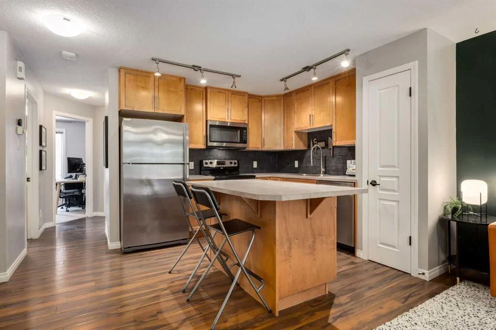 218 Auburn Bay Square SE, Calgary — photo 2 of 35