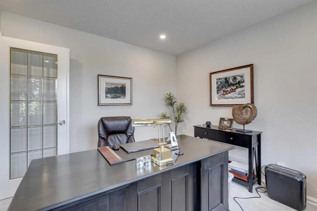 6 Patterson Close SW, Calgary — photo 4 of 46