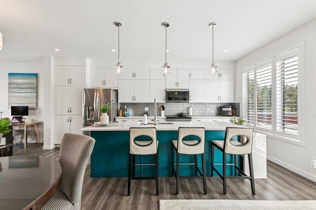 111 Shawnee Common SW, Calgary — photo 5 of 31