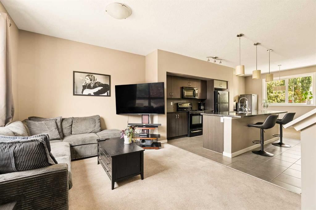 316 Cranfield Common SE, Calgary — photo 5 of 25