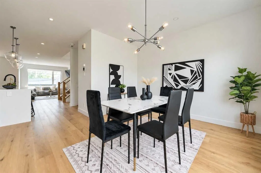 225 33 Avenue NE, Calgary — photo 5 of 50