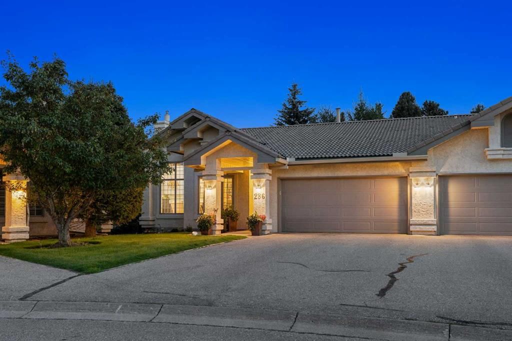 286 Palisbriar Park SW, Calgary — main listing photo