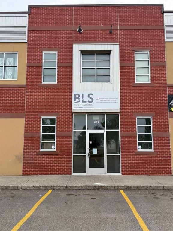 1121, 3961 52 Avenue NE, Calgary — main listing photo