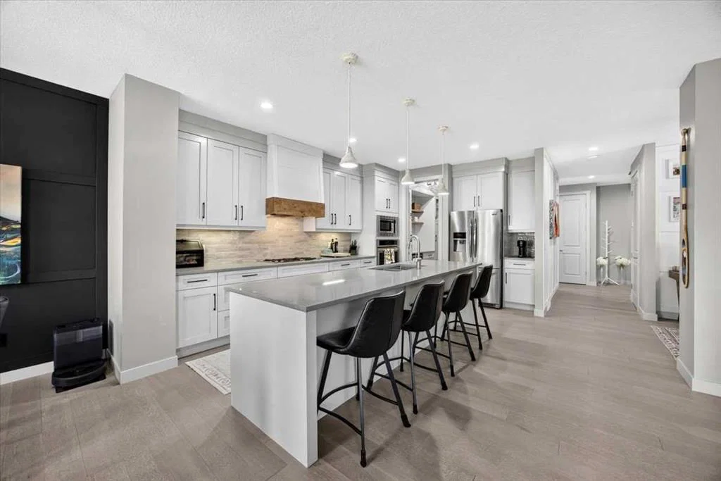 136 Riviera Way, Cochrane — photo 3 of 41