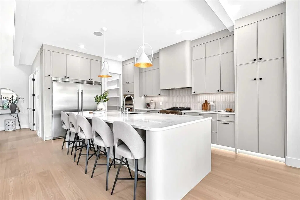 507 26 Avenue NE, Calgary — photo 5 of 50