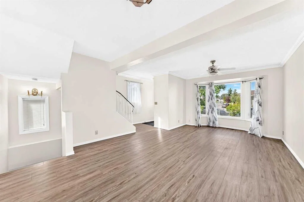 312 Falton Drive NE, Calgary — photo 5 of 46