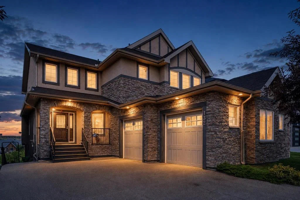 132 Aspenshire Drive SW, Calgary — photo 3 of 50