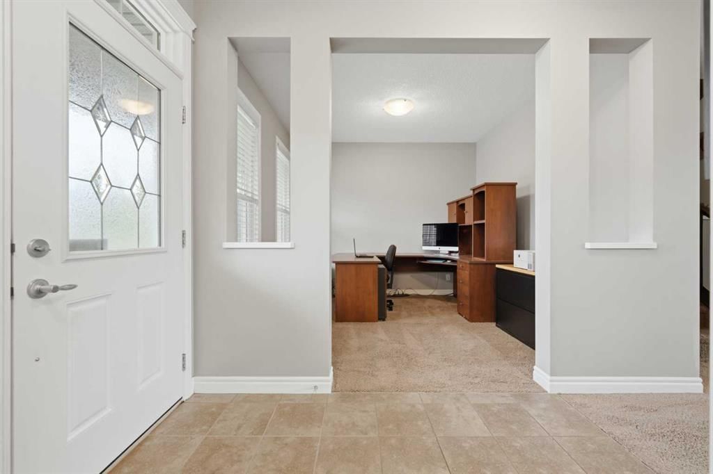 177 Cranarch Place SE, Calgary — photo 5 of 50