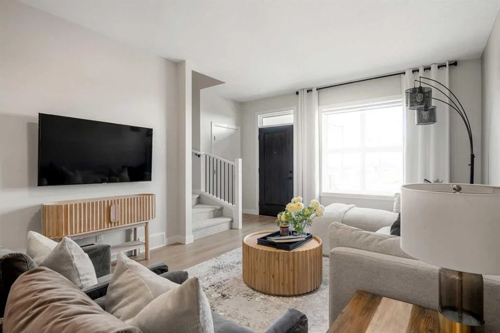 37 Homestead Way NE, Calgary — photo 3 of 15