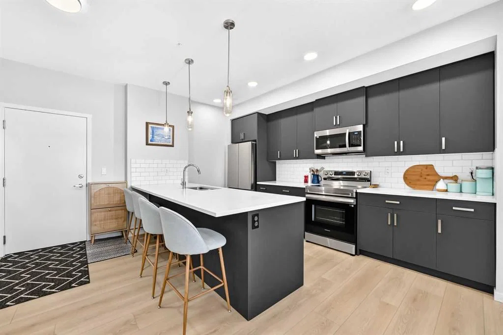 4403, 550 Belmont Street SW, Calgary — photo 2 of 26