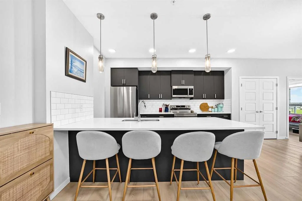 4403, 550 Belmont Street SW, Calgary — photo 3 of 26