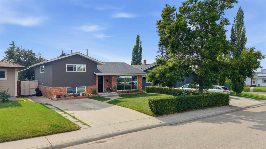 9 Foxwell Road SE, Calgary — main listing photo