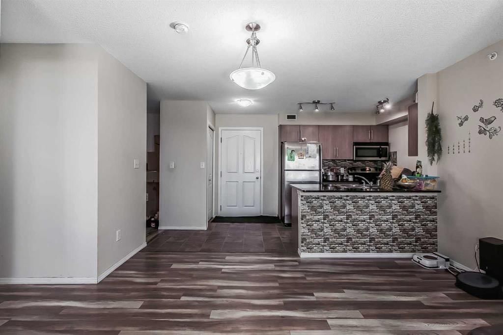 408, 7110 80 Avenue NE, Calgary — photo 4 of 12