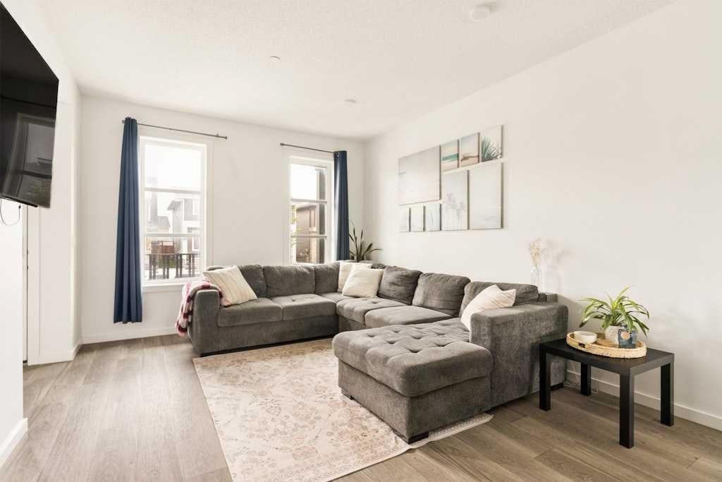 39 Howse Rise NE, Calgary — photo 5 of 32