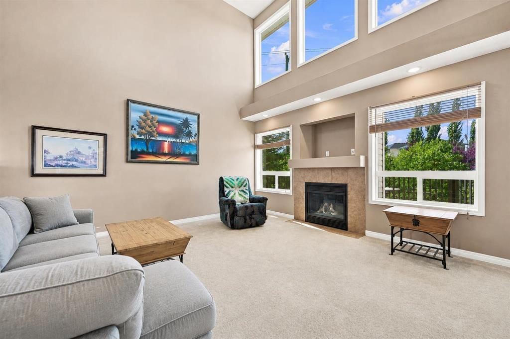 230 Panamount Grove NW, Calgary — photo 3 of 38