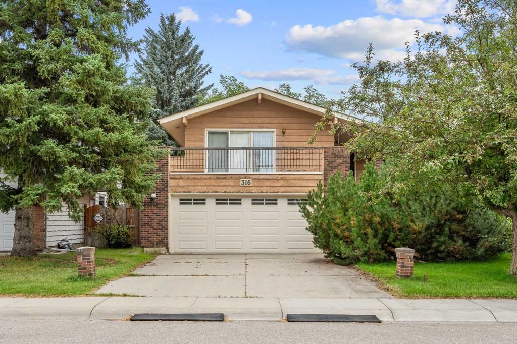 316 Parkview Crescent SE, Calgary — photo 3 of 39