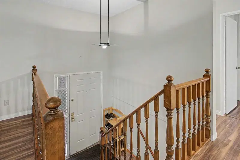 232 Sandstone Place NW, Calgary — photo 2 of 33
