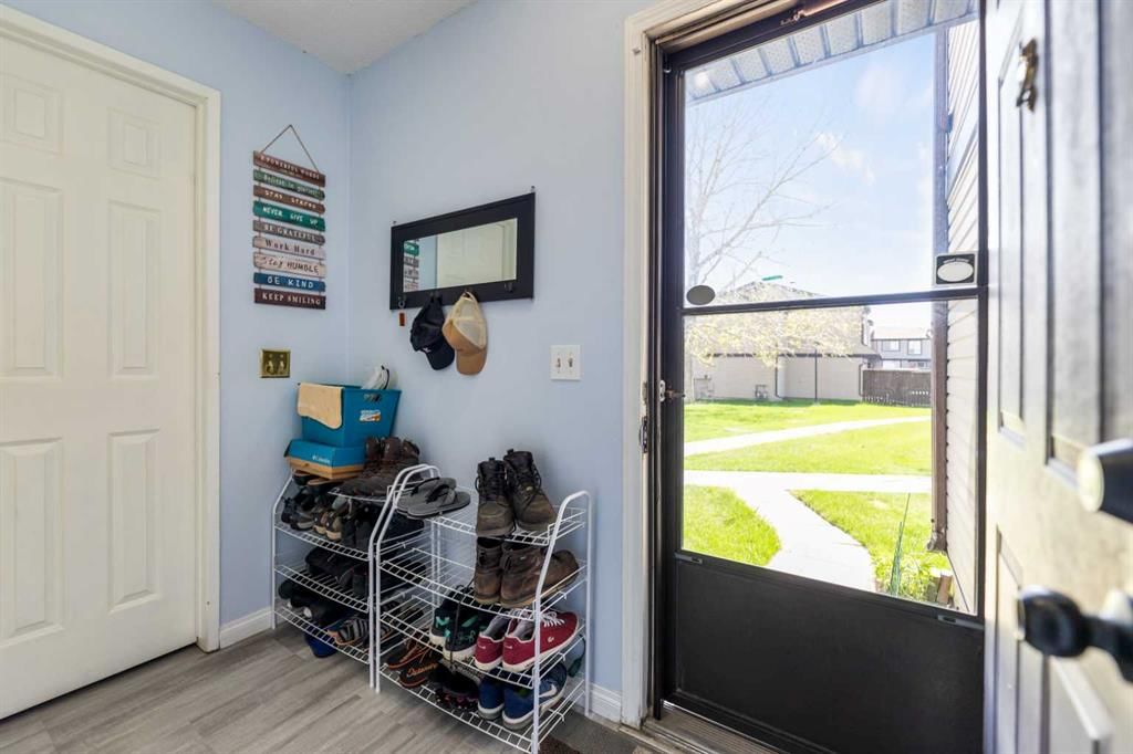 53, 3029 Rundleson Road NE, Calgary — photo 4 of 29