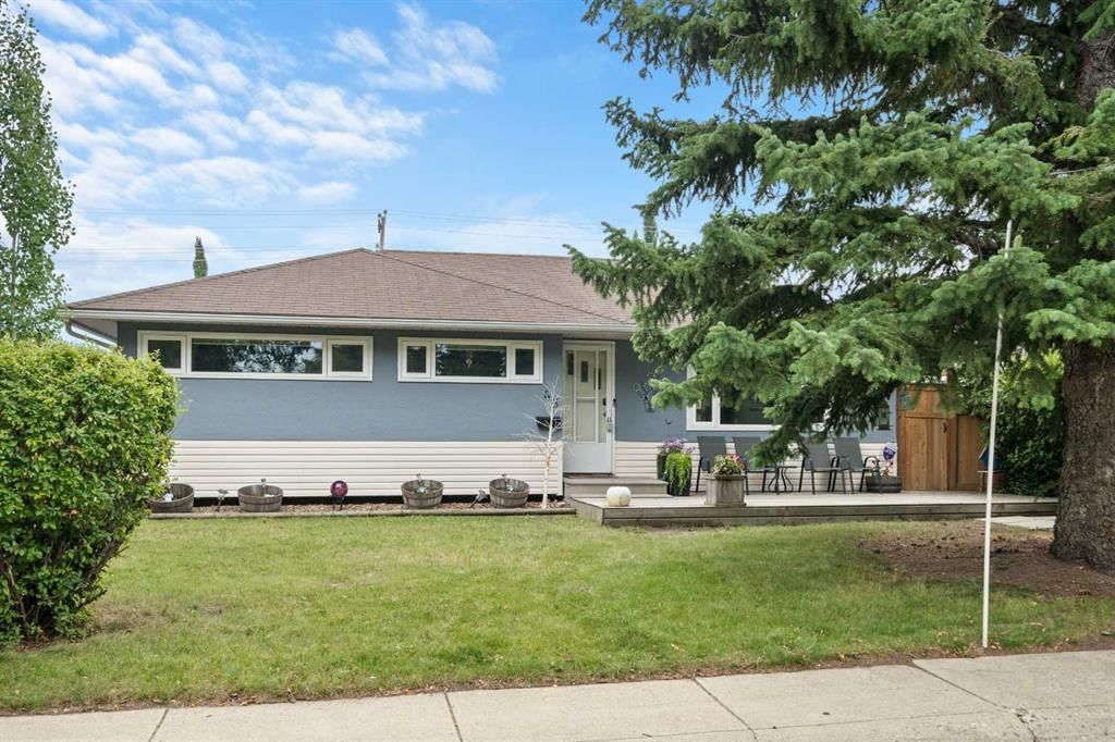 46 Westwood Drive SW, Calgary — main listing photo