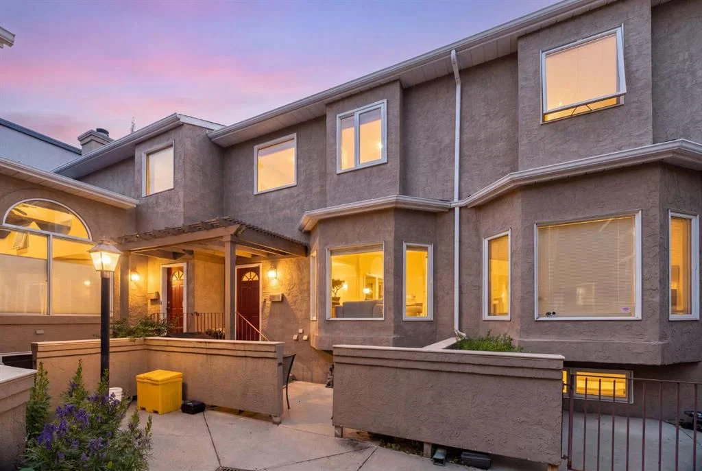 3, 2429 28 Street SW, Calgary — main listing photo
