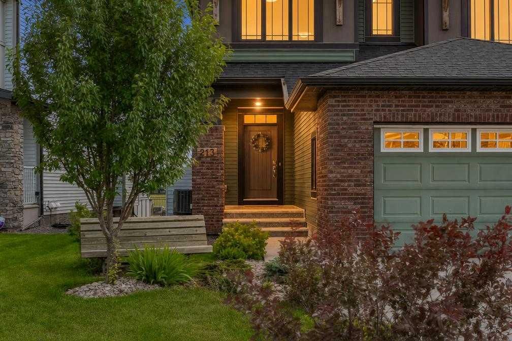 213 Vista Drive, Crossfield — photo 2 of 40