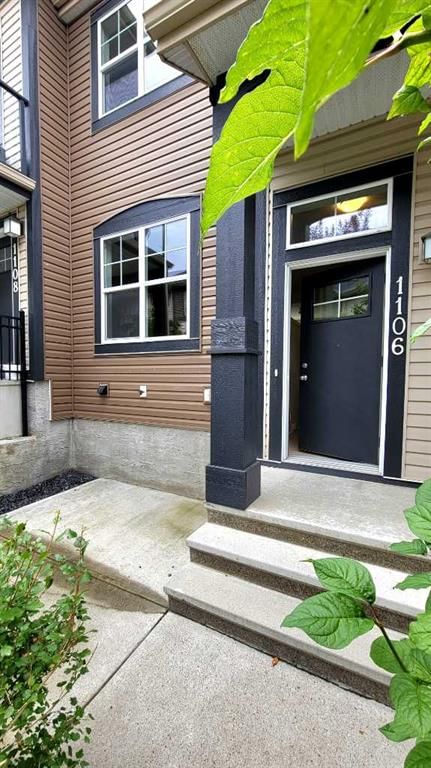 1106 Mckenzie Towne Row SE, Calgary — photo 2 of 46