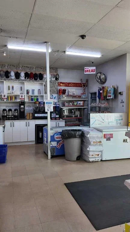 Northeast Convenience Store, Calgary — photo 4 of 20