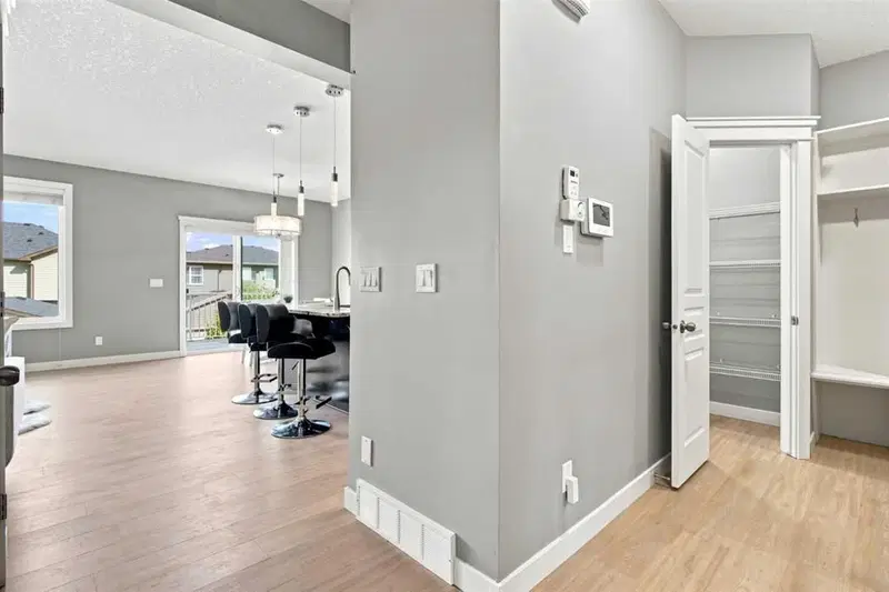 47 Evanscrest Way NW, Calgary — photo 3 of 44