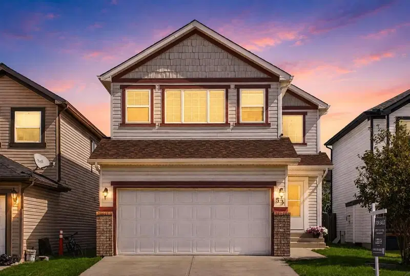 53 Martha's Place NE, Calgary — main listing photo