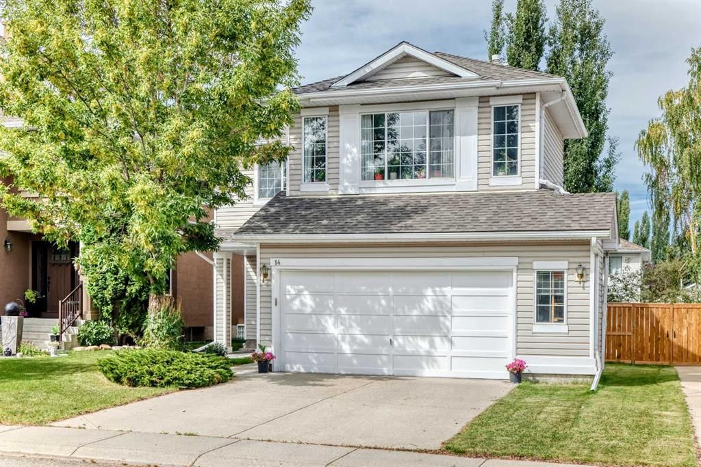 14 Douglasview Circle SE, Calgary — main listing photo