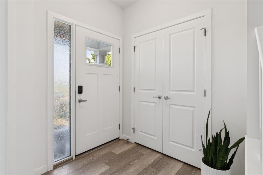 79 Masters Road SE, Calgary — photo 3 of 50