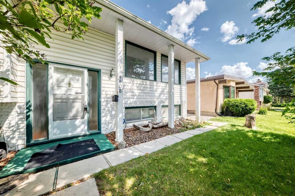 4408 Dalhart Road NW, Calgary — photo 2 of 42