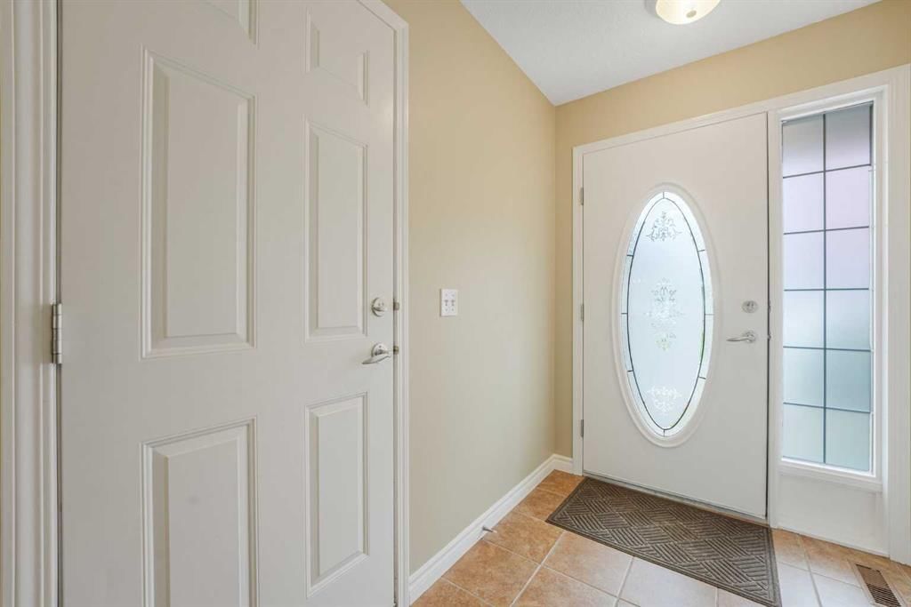 35 Chaparral Ridge Terrace SE, Calgary — photo 3 of 47