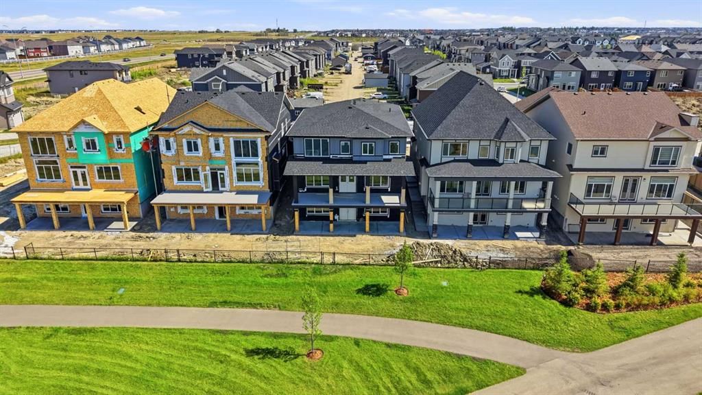 760 Savanna Crescent NE, Calgary — photo 4 of 50