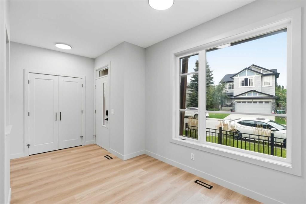 189 Chapalina Square SE, Calgary — photo 3 of 29