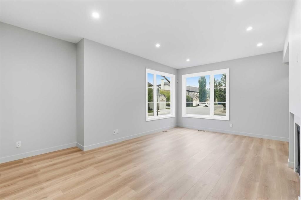 189 Chapalina Square SE, Calgary — photo 4 of 29