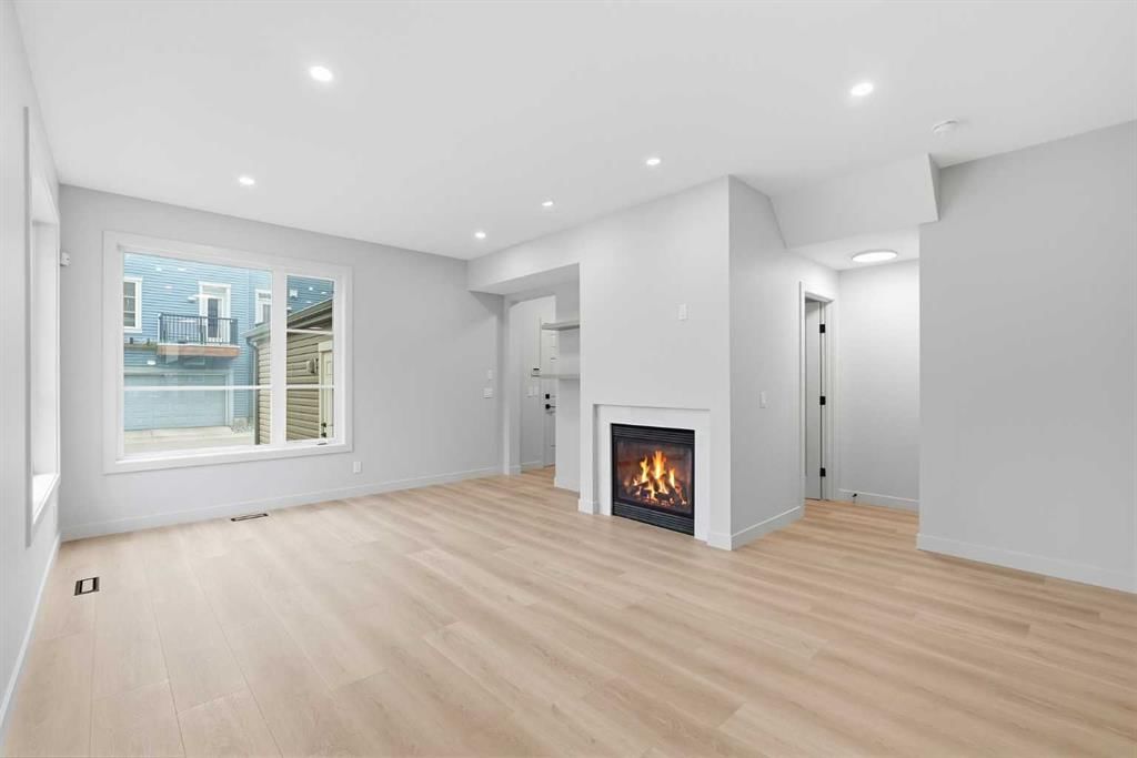 189 Chapalina Square SE, Calgary — photo 5 of 29